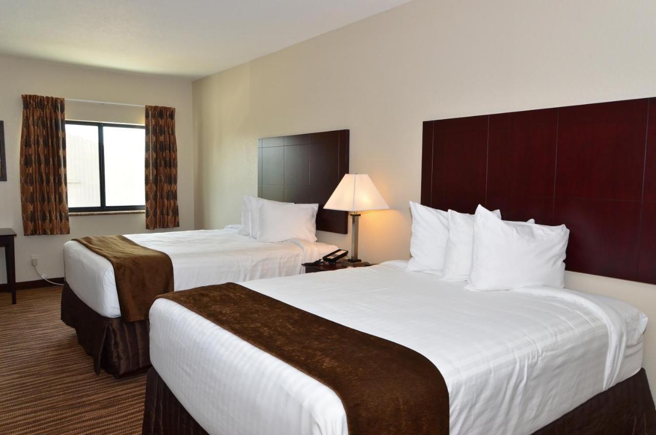 Cobblestone Inn & Suites - Clarion Dış mekan fotoğraf