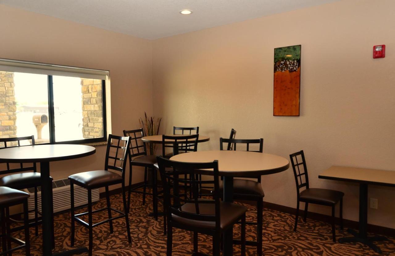 Cobblestone Inn & Suites - Clarion Dış mekan fotoğraf
